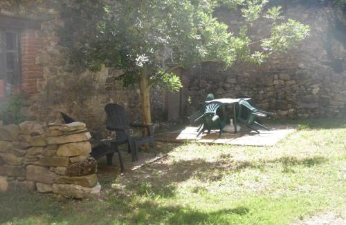 Monesties Apartment | Gîte à la campagne
