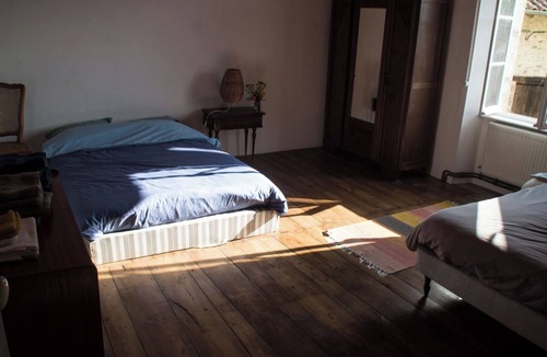 Vayres House | Gîte à la ferme des Simples