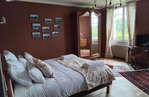 Les Aspres House | Gîte à la Moncorgerie