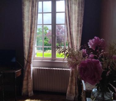 Les Aspres House | Gîte à la Moncorgerie