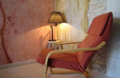La Puye House | Gîte à LA PUYE - FR-1-541-63