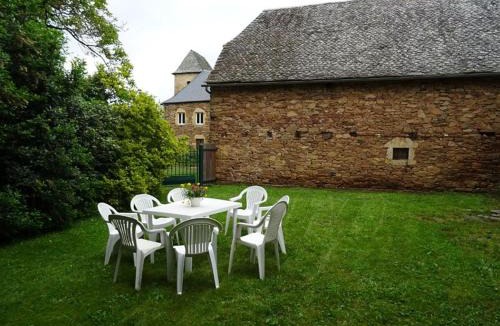 Castelnau-de-Mandailles House | Gîte à Luc