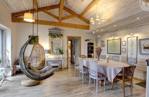 Champoly House | Gîte éco-responsable avec bassin naturel et vue panoramique - FR-1-496-258