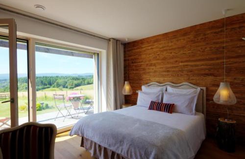Champoly House | Gîte éco-responsable avec bassin naturel et vue panoramique - FR-1-496-258