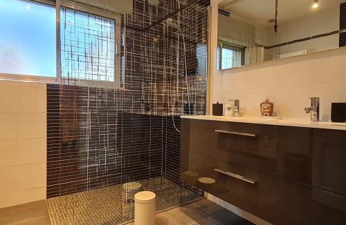 Ville-sur-Yron House | Gîte éco-village rénové, climatisé, animaux acceptés - FR-1-584-393