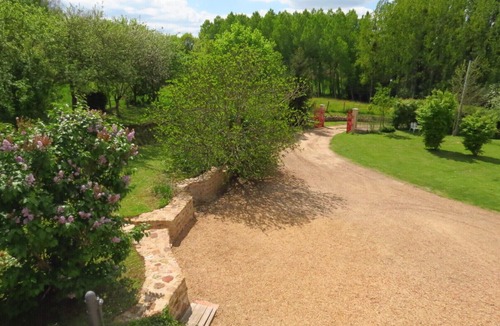 Clermont-Creans Cottage | Gîte Écoconçu Charmant Proche zoo de la Flèche : Idéal Famille