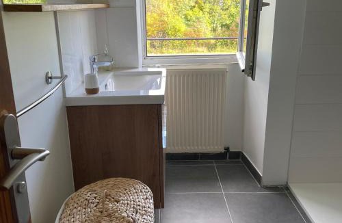 Moulins-le-Carbonnel House | Gîte écologique familial en campagne, idéal pour sports et nature - FR-1-410-452