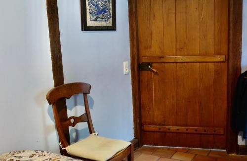 La Tardiere House | Gîte écoresponsable avec 4 chambres, terrasse et activités, proche LPO, chauffage au sol - FR-1-426-486
