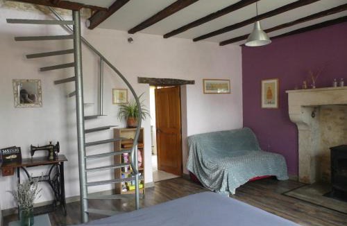 Rochefoucauld - Porte du Perigord House | Gîte Ô Pois Papillon