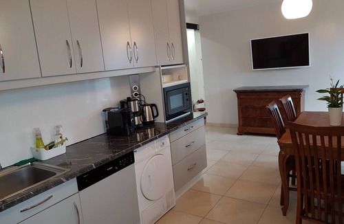 Argenteuil House | Gîte 10 People. Well equipped cottage to receive 10 people five bedrooms