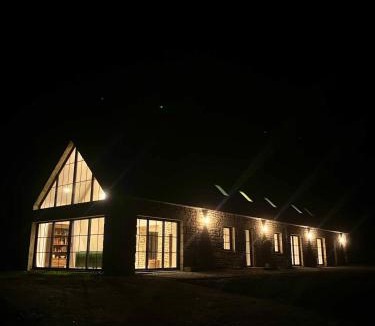 Malguenac House | Gîte 14 couchages