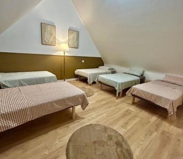 Malguenac House | Gîte 14 couchages