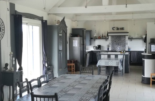 Artheze House | Gîte 15 Personnes