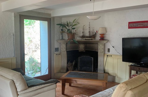 Dauphin House | Gîte 15 persons near Forcalquier and river