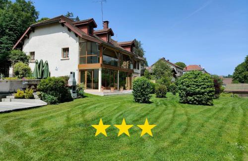 Foncine-le-Haut Apartment | Gîte 1804 Montagnes du Jura avec Spa et Sauna classé 3 étoiles