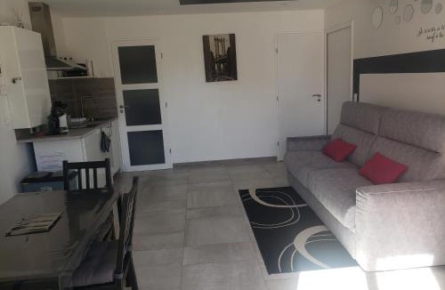 La Selle-sur-le-Bied House | Gîte 2-4 pers avec piscine