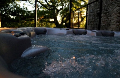 Pons Apartment | Gîte 2 to 10 travellers + private SPA + swimming pool in season