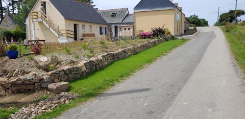 Roscanvel House | GÎTE 200 M BORD DE MER SUR GR34