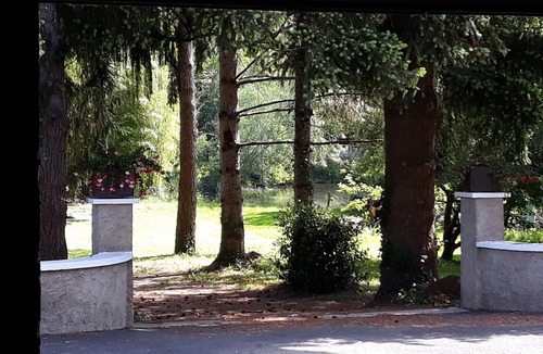 Montmorillon House | Gîte 3*,Spacious riverside house