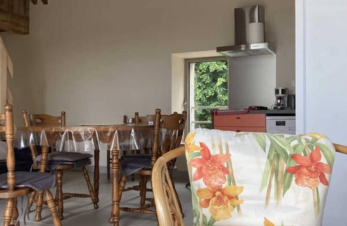 Saint-Pierre-de-Trivisy House | Gîte 35 - SAINT-PIERRE-DE-TRIVISY