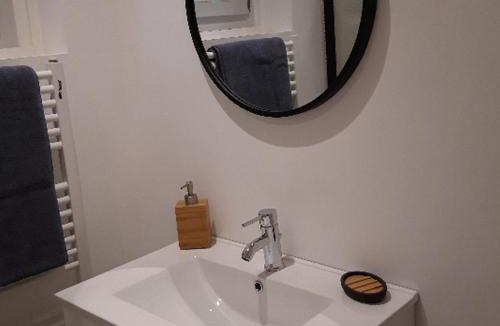 Vendoire Other | Gîte 36m² avec terrasse à Vendoire - API-1-52-1074