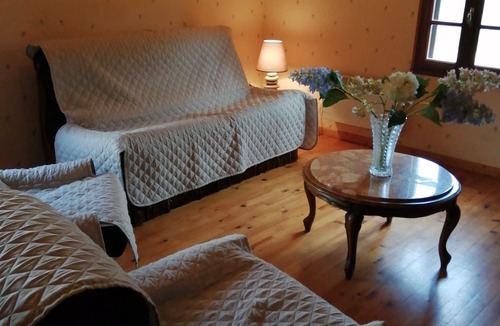 Chazelles House | Gîte 4/5 Pers à Chazelles Surplombant la Vallée de la Desges