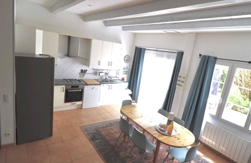 Saint-Just Cottage | Gîte 4/5 Personnes Dans un Mas Languedocien Avec Piscine et Jacuzzi