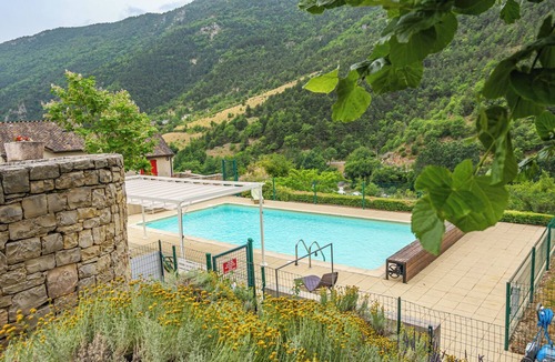 Saint-Rome-de-Dolan House | Gîte 4/6 pers. at Castel de la Peyre