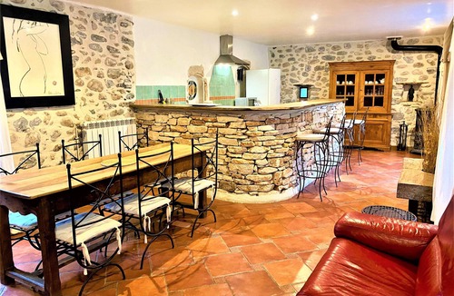 Vallon-Pont-d'Arc Apartment | Gîte 4* for 6p, 3ch, 100m2, HEATED SWIMMING POOL, PATIO