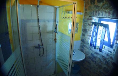 Grospierres Apartment | Gîte #6, 4 Pers, Domaine De Ribiere