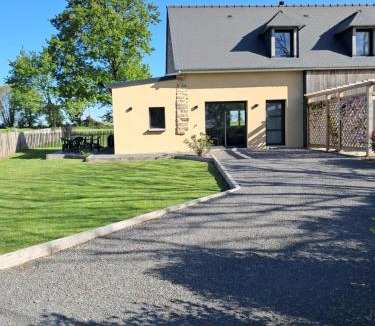 Marcilly House | Gîte 6pers proche Mont-St-Michel - calme & jardin