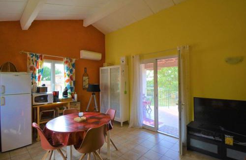 Vagnas House | Gîte 6 pers, 3 chambres, piscine chauffée, clim, parking, Vagnas - FR-1-382-174