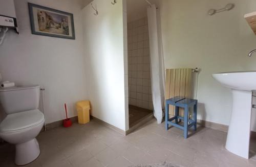 Grospierres Apartment | Gîte #7, 4 Pers, Domaine De Ribiere