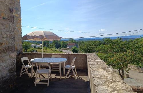 Grospierres Apartment | Gîte #7, 4 Pers, Domaine De Ribiere
