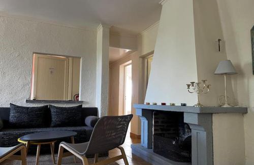 Agnac House | Gîte 8 personnes dans un écrin de verdure avec vue
