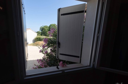 Les Vans Villa | Gîte 8 Personnes - Villa Climatisée Avec Piscine Privée