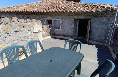 Grospierres Apartment | Gîte #9, 4 Pers, Domaine De Ribiere