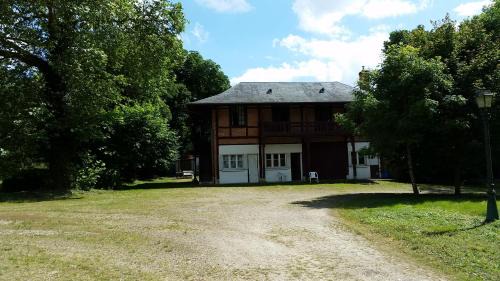 Ouzouer-sur-Trezee House | Gîte 9 personnes à 10mn des bords de Loire