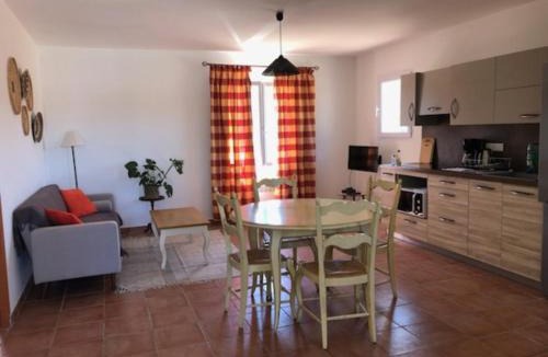 Le Thoronet Apartment | Gîte/Appartement Saint Bernard