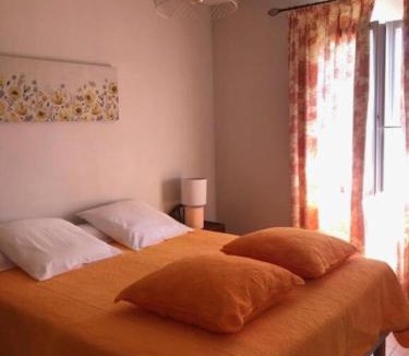 Le Thoronet Apartment | Gîte/Appartement Saint Bernard