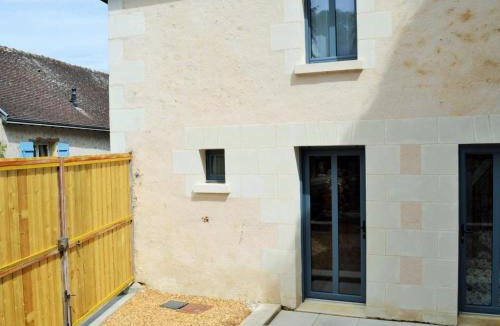 Savonnieres House | Gîte atypique avec garage et cour privée en Touraine - FR-1-381-280
