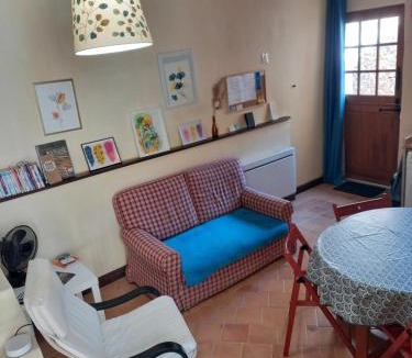 Argeliers House | Gîte atypique dans une maison du 18ème siècle