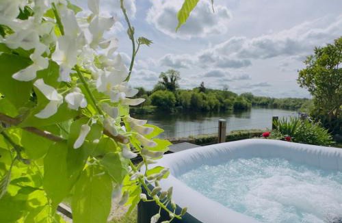 La Force House | Gîte "Au Bord de l'Eau"