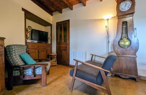 Saint-Ilpize House | Gîte au cœur du village médiéval de Saint-Ilpize - FR-1-582-93