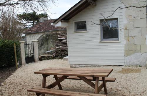 La Roche-Posay House | Gîte au calme avec jardin et WIFI à La Roche-Posay - FR-1-541-52