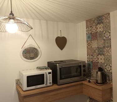 Mesnieres-en-Bray Apartment | Gîte "Au dépôt"