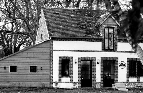 Mandres House | Gîte au Haras d'Agathe et ses princes