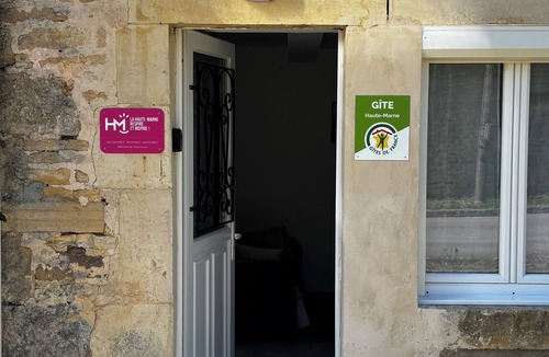 Chateauvillain House | Gîte Au Petit Café
