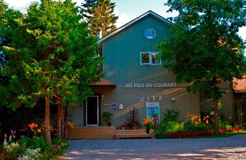 Mont-Laurier Hotel | Gîte au Pied du Courant de Gilbert Desjardins