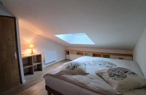 Chateauneuf-dʼEntraunes Hostel | Gîte-Auberge l'écureuil